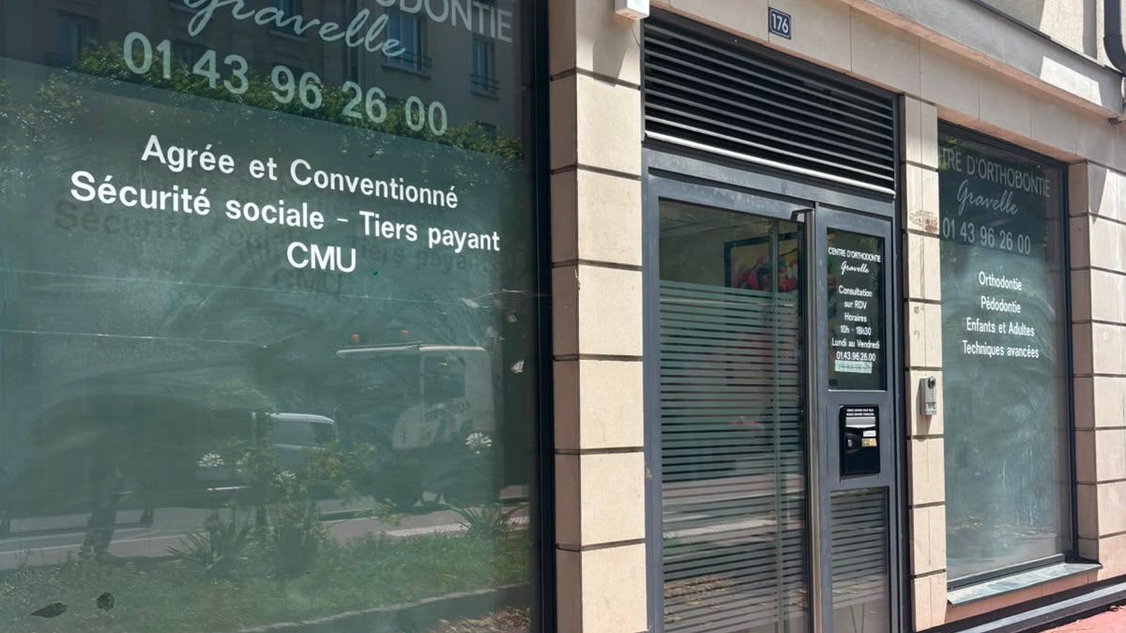 Façade du Centre d'Orthodontie Gravelle à Charenton-le-Pont