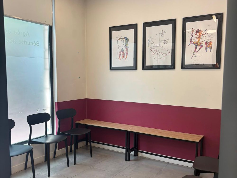 Salle d'attente du Centre d'Orthodontie Gravelle à Charenton-le-Pont