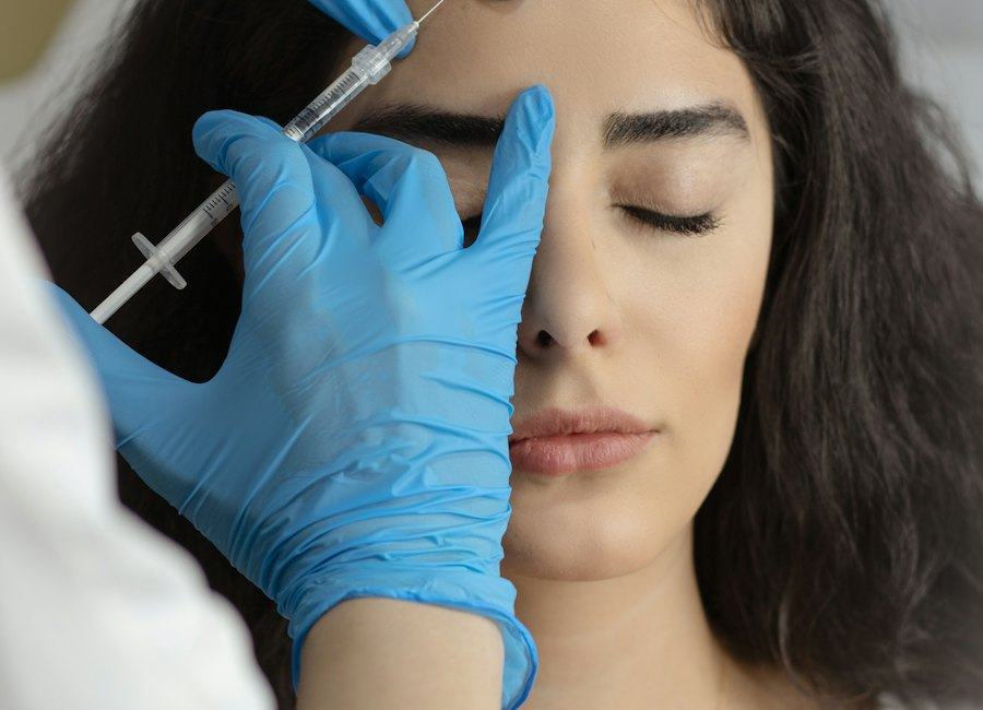 Consultation de soins esthétiques médicaux à Charenton-le-Pont